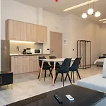 Tsikaris Boutique Kalampáka